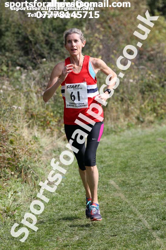 Senior womens and veteran relays, Sunderland Harriers Cross Country Relays, Farringdon, Sunderland . Photo: David T. Hewitson/Sports for All Pics